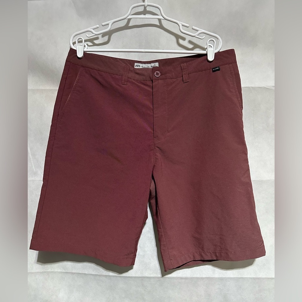 Travis Mathew Beck Shorts Men’s Size 36 Red Preppy Casual Golf Shorts Sports